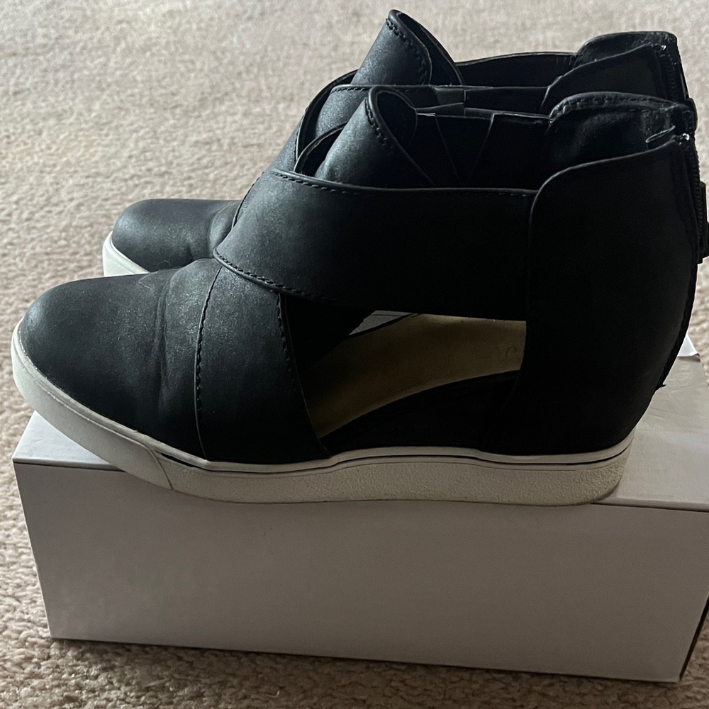 Black Women's High-Top Wedge Sandals